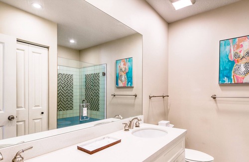 Delray Beach House | Chic and pristine home with pool - close to the beach & popular Atlantic Avenue