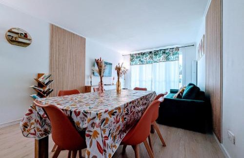 Fontenay-aux-Roses Apartment | Chic and spacious appartment with balcony