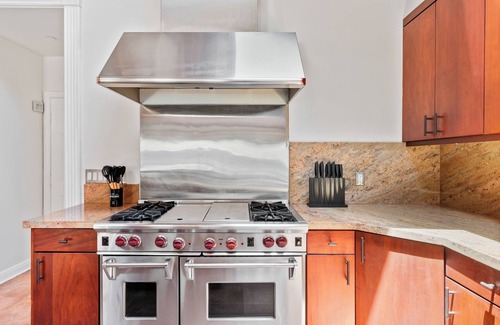 Glenoaks Canyon House | Chic and Spacious Home in Glendale