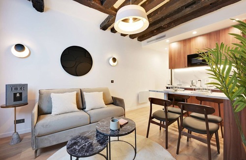 Enfants-Rouges Apartment | Chic apartment - 1BR/4P -AC- Marais/Vosges