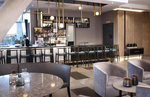 Sandown Apartment | Chic Apartment in 5 star hotel
