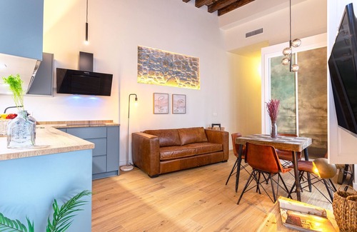 Old Town Apartment | Chic apartment in cadiz center. Plaza de España V