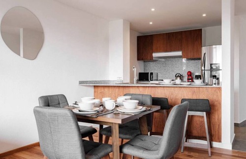 La Condesa Apartment | Chic Apartment in Condesa with balcony and park view