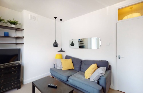 Addison Apartment | Chic Apartment Steps from Westfield London