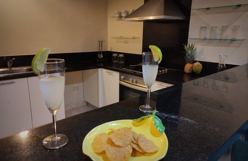 El Cortecito House | Chic Beachfront Apartment - Private Beach Access