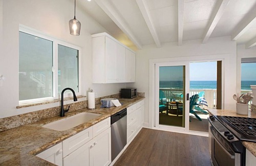 Oceanside House | Chic Beachfront Private Sandy Yard, Fire Ring