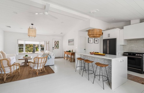 Clearwater Beach House | Chic, bright 5 bedroom in East Hampton with Pool & Land Rover