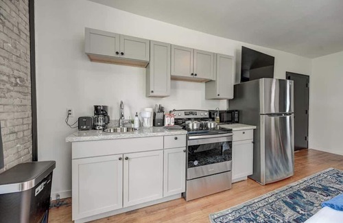 Lower East Side Apartment | Chic CDT Milwaukee Stay Close to Everything