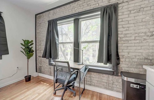 Lower East Side Apartment | Chic CDT Milwaukee Stay Close to Everything