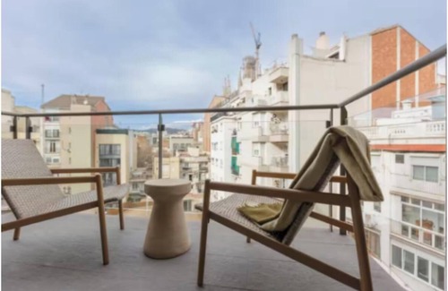 La Sagrada Familia Apartment | Chic City Retreat in the Heart of Barcelona