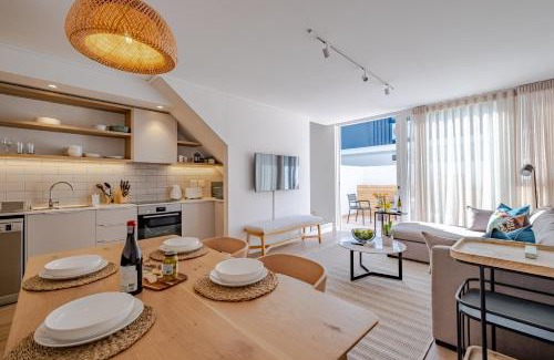 Hermanus City-Centre Apartment | Chic Coastal Hideaway
