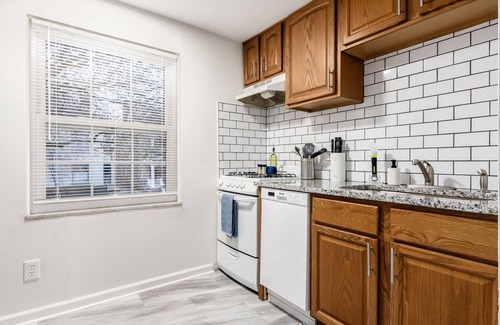 Olde Towne East Apartment | Chic Columbus Apartment!