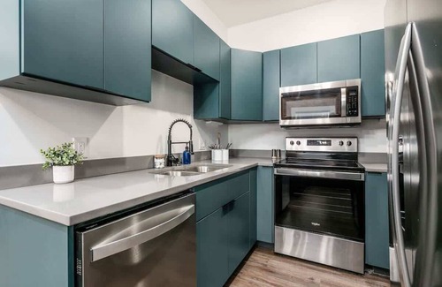 Near East Columbus Apartment | Chic & Comfy Columbus Hideaway