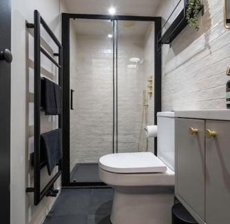 Blockley House | Chic Cotswold Tiny Home - Oddity House