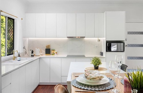 Sunnybank House | Chic & Cozy 3Beds Home in the Heart of Sunnybank