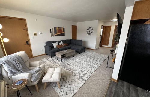 Appleton Apartment | Chic & Cozy APT-Self Check-In