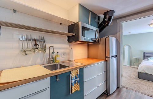 South Park Hill Apartment | Chic Deco Flat Near RiNo+More!