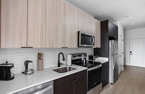 Mile Square Apartment | Chic Downtown Indy Escape