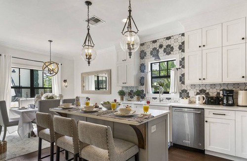 Old Northwood Historic District House | Chic Downtown Luxury Vacation Home 3BR-2BA