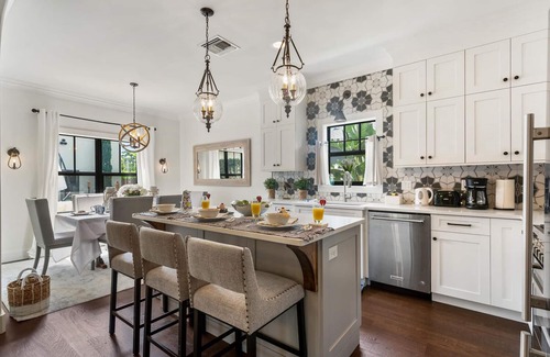Old Northwood Historic District House | Chic Downtown Luxury Vacation Home