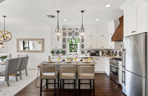 Old Northwood Historic District House | Chic Downtown Luxury Vacation Home
