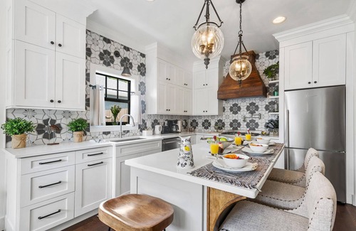 Old Northwood Historic District House | Chic Downtown Luxury Vacation Home