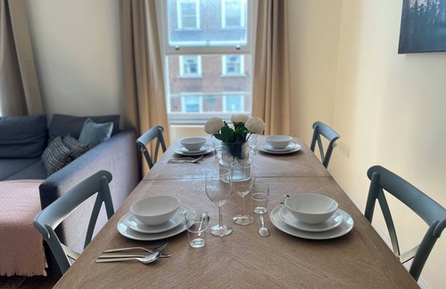 Marylebone Apartment | Chic Duplex London in Marylebonenn