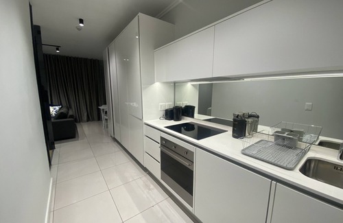 Greater Johannesburg Metropolitan Area Apartment | Chic & Elegant - Apartment for 2 in the Elite Ellipse Executive Apartments.