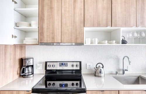 Yesler Terrace Apartment | Chic First Hill 1BR w/Gym, BBQ & Lounge, nr soccer field, by Blueground