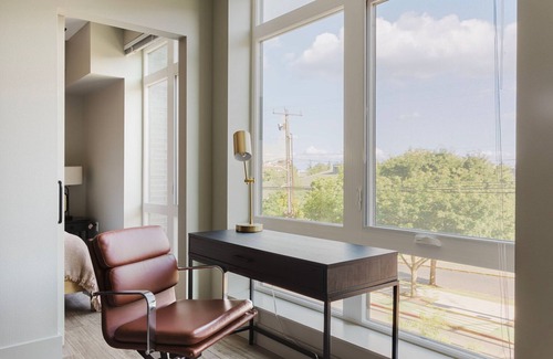 Squire Park Apartment | Chic First Hill 1BR w/Roof Lounge & Bike Storage, by Blueground