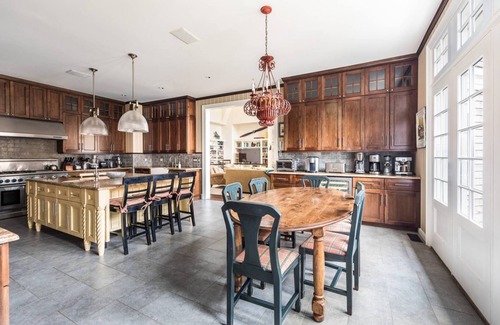 Water Mill House | Chic Hamptons Retreat in Watermill with Tennis, Pool, Spa, Steam Room, and Gym