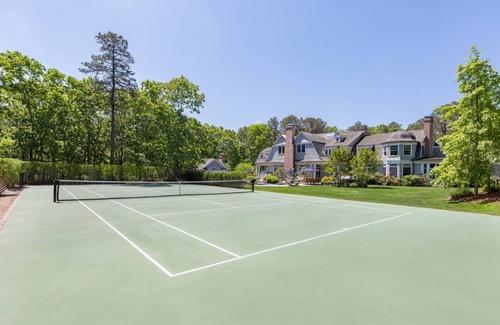 Water Mill House | Chic Hamptons Retreat in Watermill with Tennis, Pool, Spa, Steam Room, and Gym