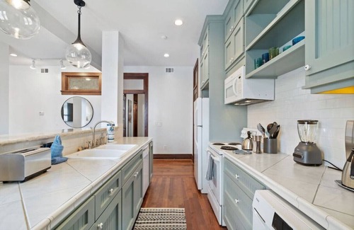 Galveston Apartment | Chic Historic Loft, 3 Blocks from The Strand