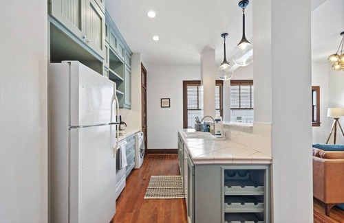 Galveston Apartment | Chic Historic Loft, 3 Blocks from The Strand