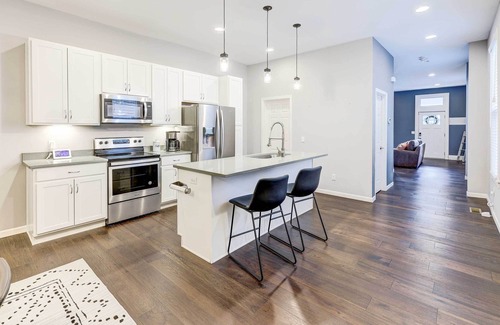 Walnut Hills House | Chic Home w/ Yard < 3 Mi to Dtwn Cincinnati!