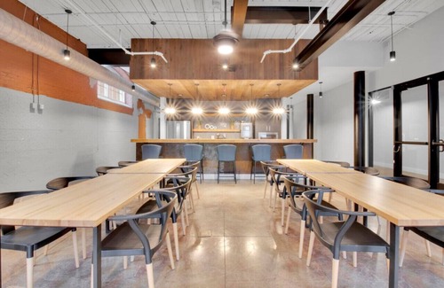 Judson Apartment | Chic Industrial Vibes – 2BR/2BA