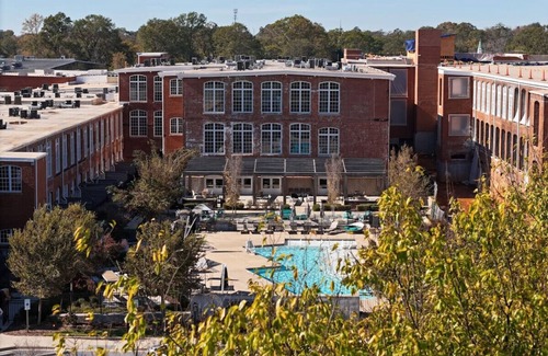 Judson Apartment | Chic Industrial Vibes – 2BR/2BA