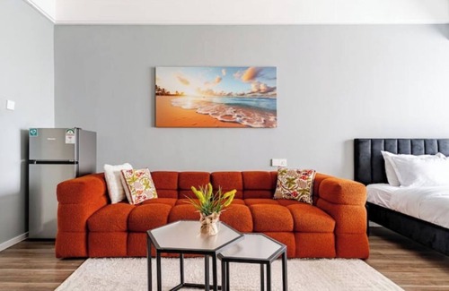 Kilimani Apartment | Chic Kilimani Apartment Plush Couch & King Bed