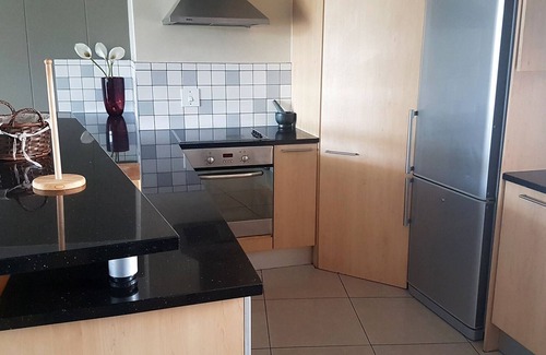 Greater Johannesburg Metropolitan Area Apartment | Chic living, an alternative to the most superior of 5-star hotel accommodation