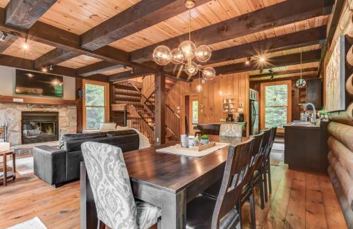Lac-Superieur Ski Chalet | Chic log chalet with hot tub - Mont-Tremblant north side by Reserver.ca
