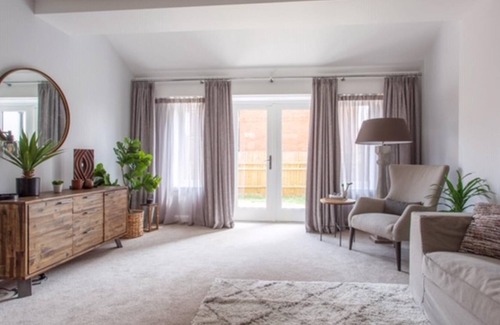 Marlow Villa | Chic & Luxurious Townhouse - Central Marlow