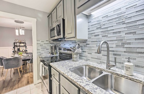 Meadowbrook Condo | Chic Meadowbrook Condo ~ 12 Mi to Birmingham!