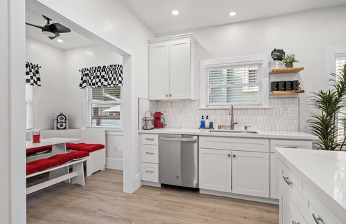 Boulevard Park House | Chic Midtown Gem Near Capitol & McKinley Parks!