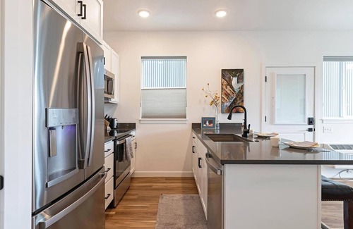 Heart of Missoula Condo | Chic Modern Flat - Walking Distance to Downtown Missoula!