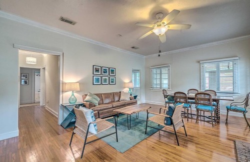 Ocala House | Chic Ocala Home with Yard about 1 Mi to Dtwn Square