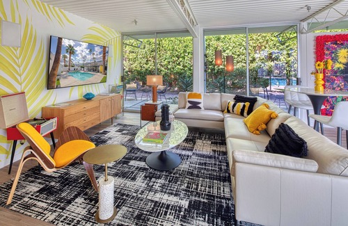 Tahquitz River Estates Hotel | Chic Palm Springs retreat with pool, spa, and mountain views