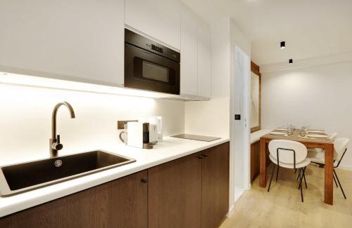 Quartier de la Porte-Saint-Denis Apartment | Chic Parisian Retreat 2-Bedroom Apartment in the Vibrant 10th Arrond