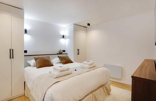 Quartier de la Porte-Saint-Denis Apartment | Chic Parisian Retreat 2-Bedroom Apartment in the Vibrant 10th Arrond