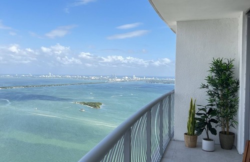 Edgewater Apartment | Chic Penthouse in the heart of Miami amazing Ocean and Sunset view