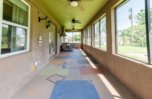 Interchange Square House | Chic Renovated Oasis: Disney & Universal Nearby by RedAwning